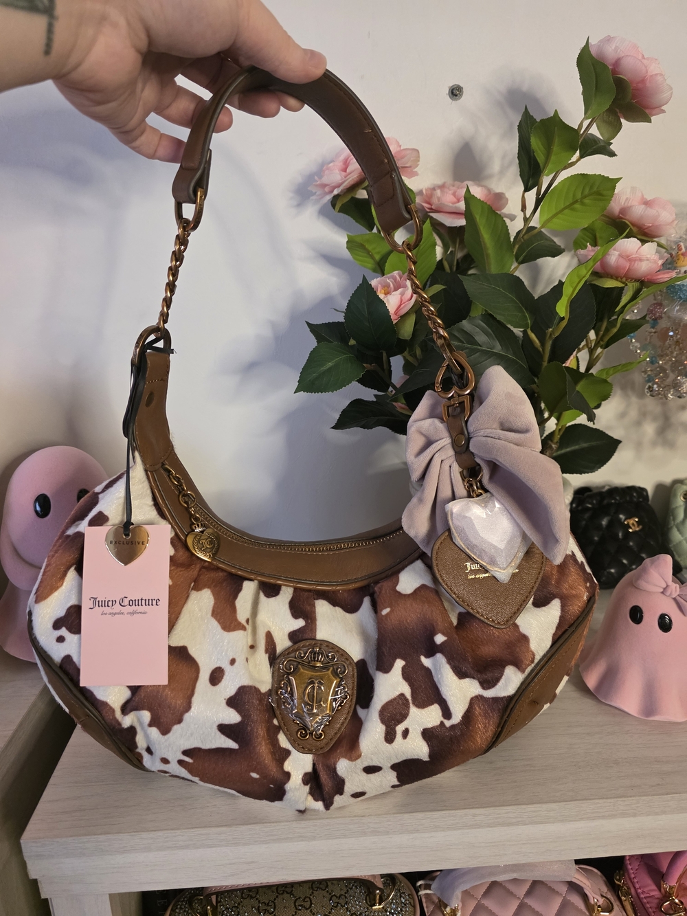 Juicy Couture Brown Cowhide Shoulder Bag with Heart Charm 🐄🌸